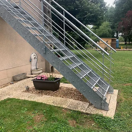 Le Petit Bois Mayetais Mayet